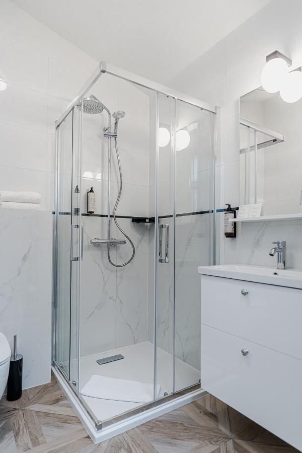 N33 Premium Apartments Old Town Krakow - Destigo Hotels Bagian luar foto