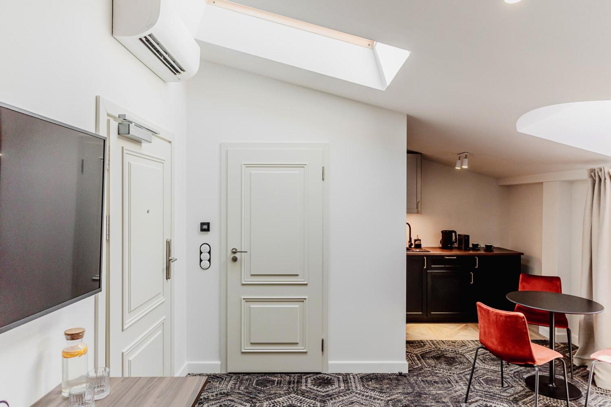 N33 Premium Apartments Old Town Krakow - Destigo Hotels Ruang foto